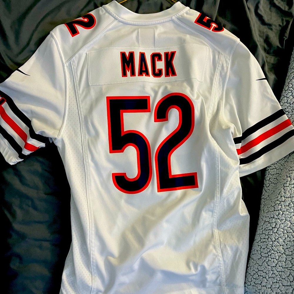 Nike Authentic Khalil Mack Chicago Bears Jersey.